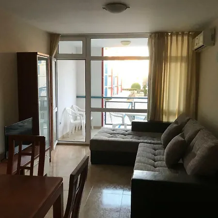 Elite 4 Apartment